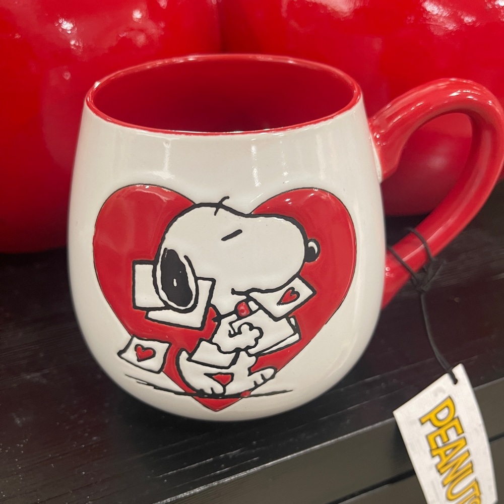 Peanuts Valentine’s Day Snoopy Heart Love Letters Red Ceramic Coffee Mug NWT